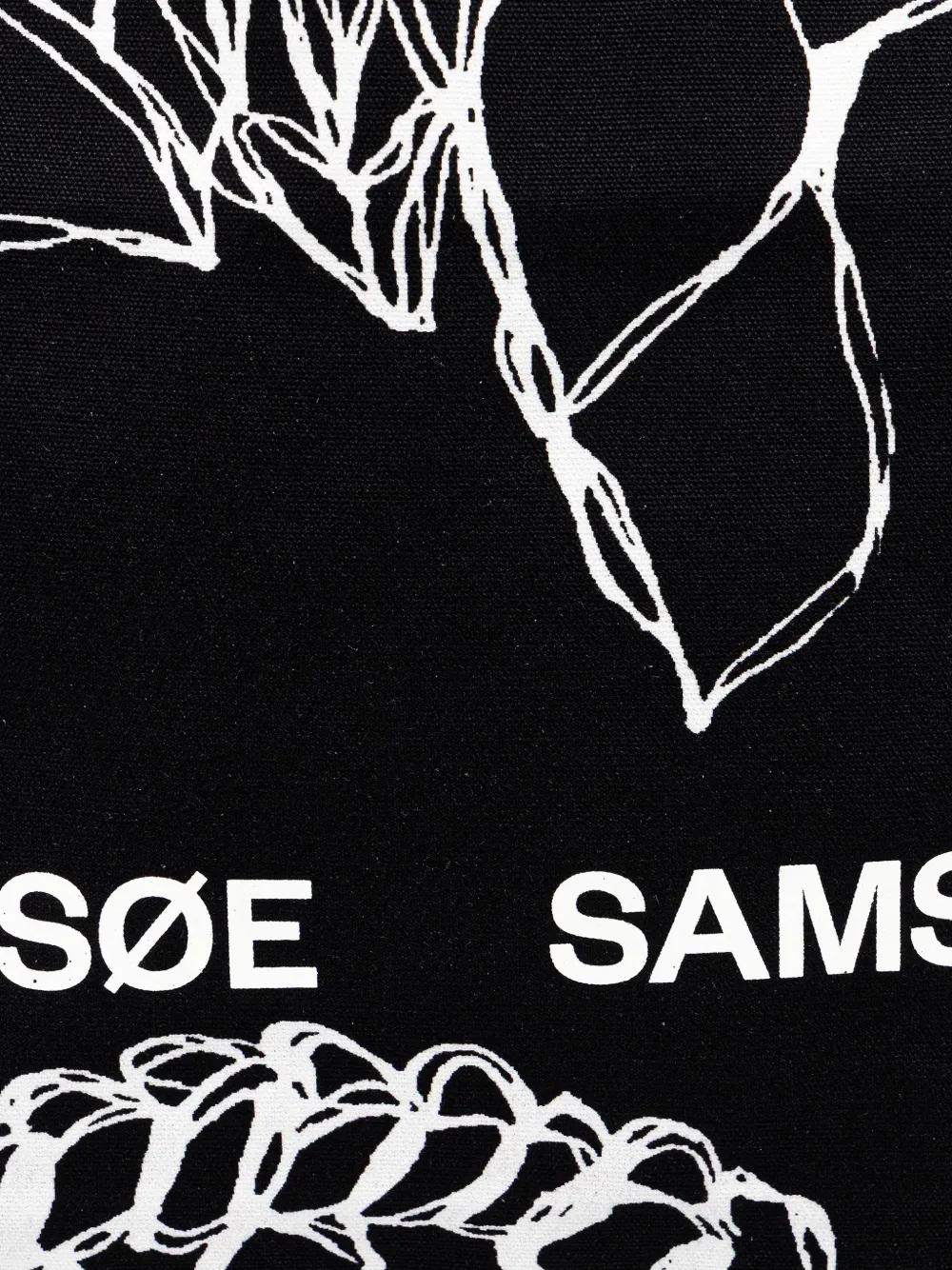 SAMSOE Saprint shopper met bloemenprint en logoprint Zwart