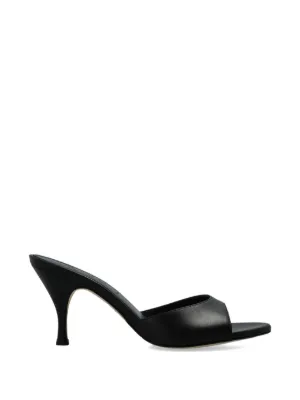 Gucci logo-plaque Sandals | Black | FARFETCH
