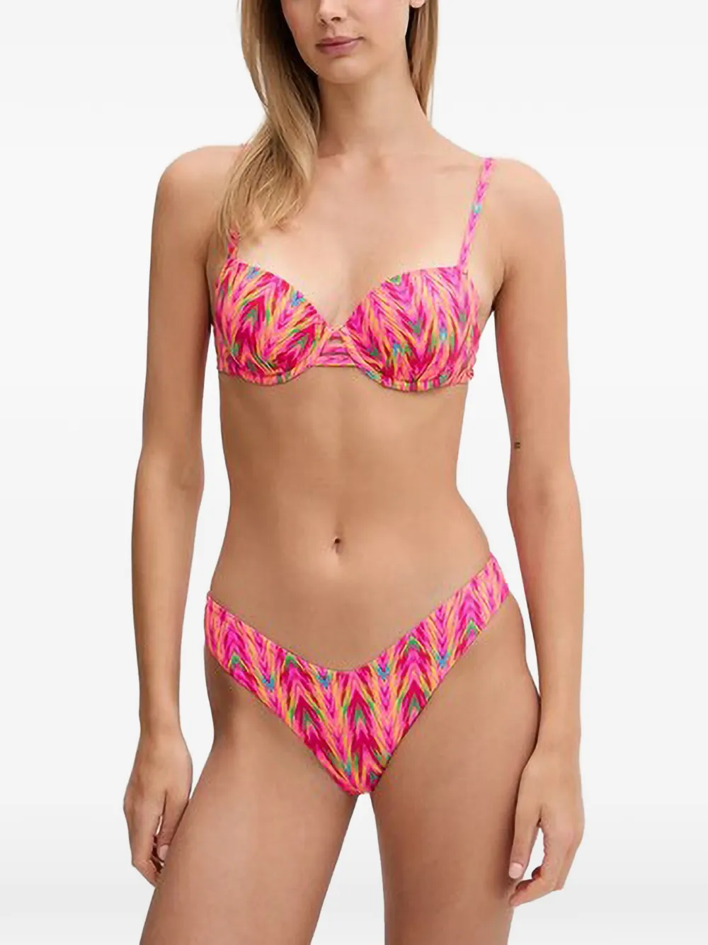 Chantelle chevron-print bikini top Roze