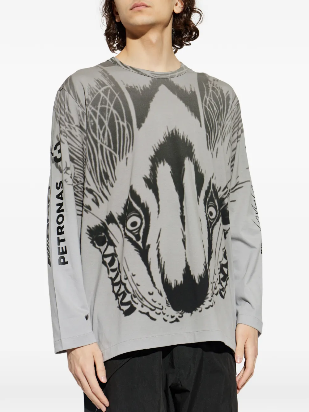Y-3 Mercedes F1 Wolf T-shirt met lange mouwen Grijs