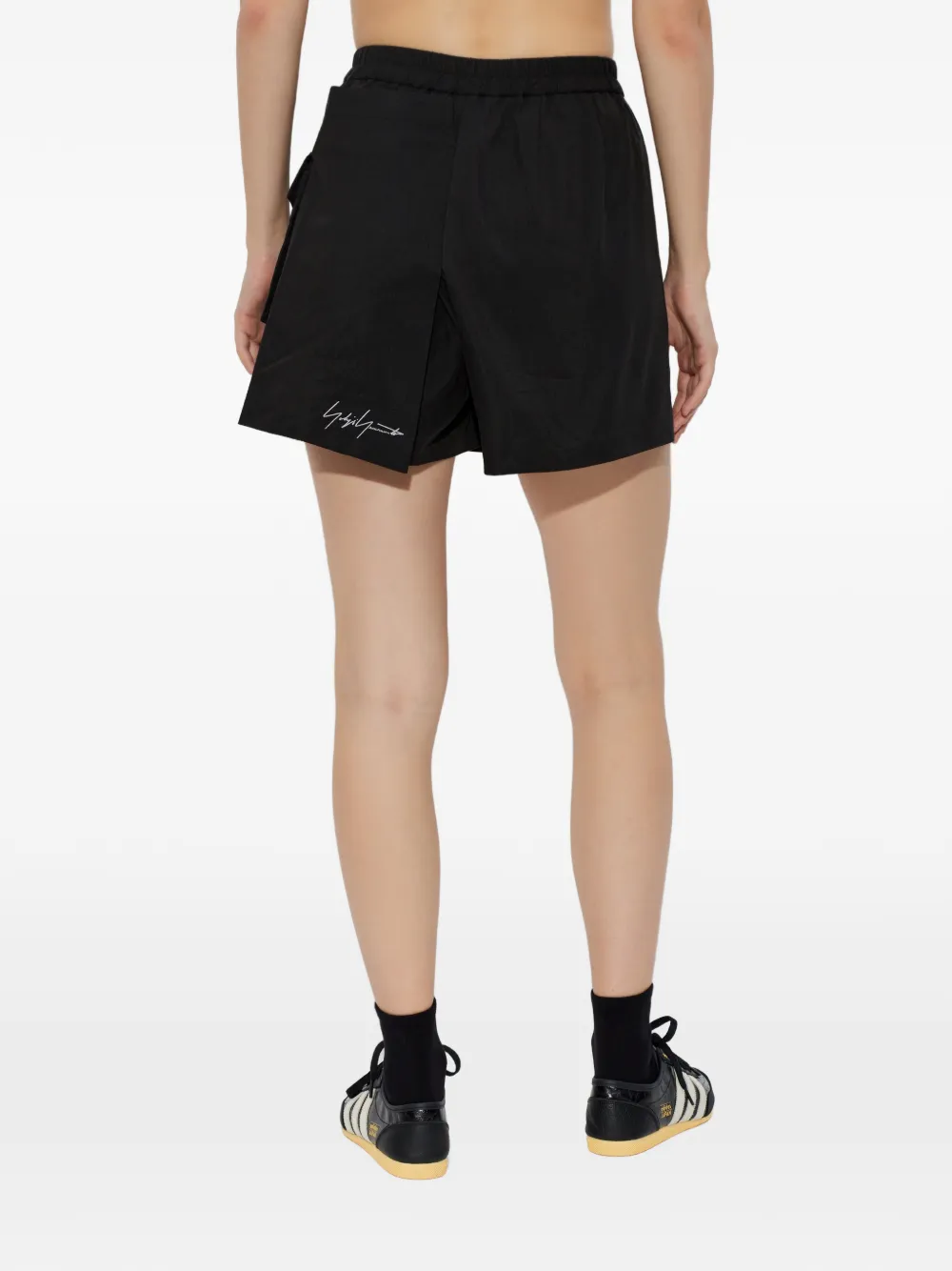 Y-3 x Mercedes shorts met logoprint Zwart