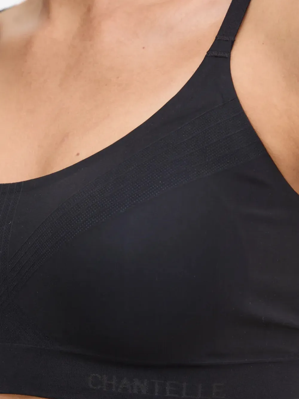 Chantelle logo-underband sports bra Zwart