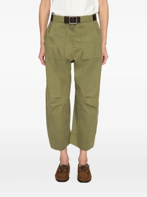 Sea pantalones cargo con pinzas