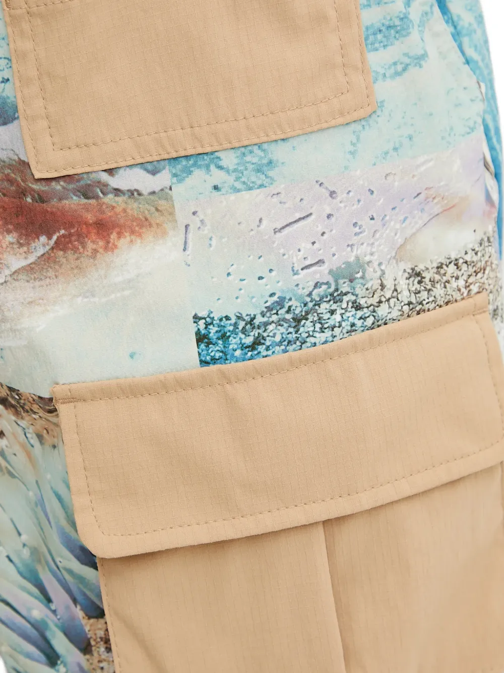 Columbia Shorts met cargo zak Beige