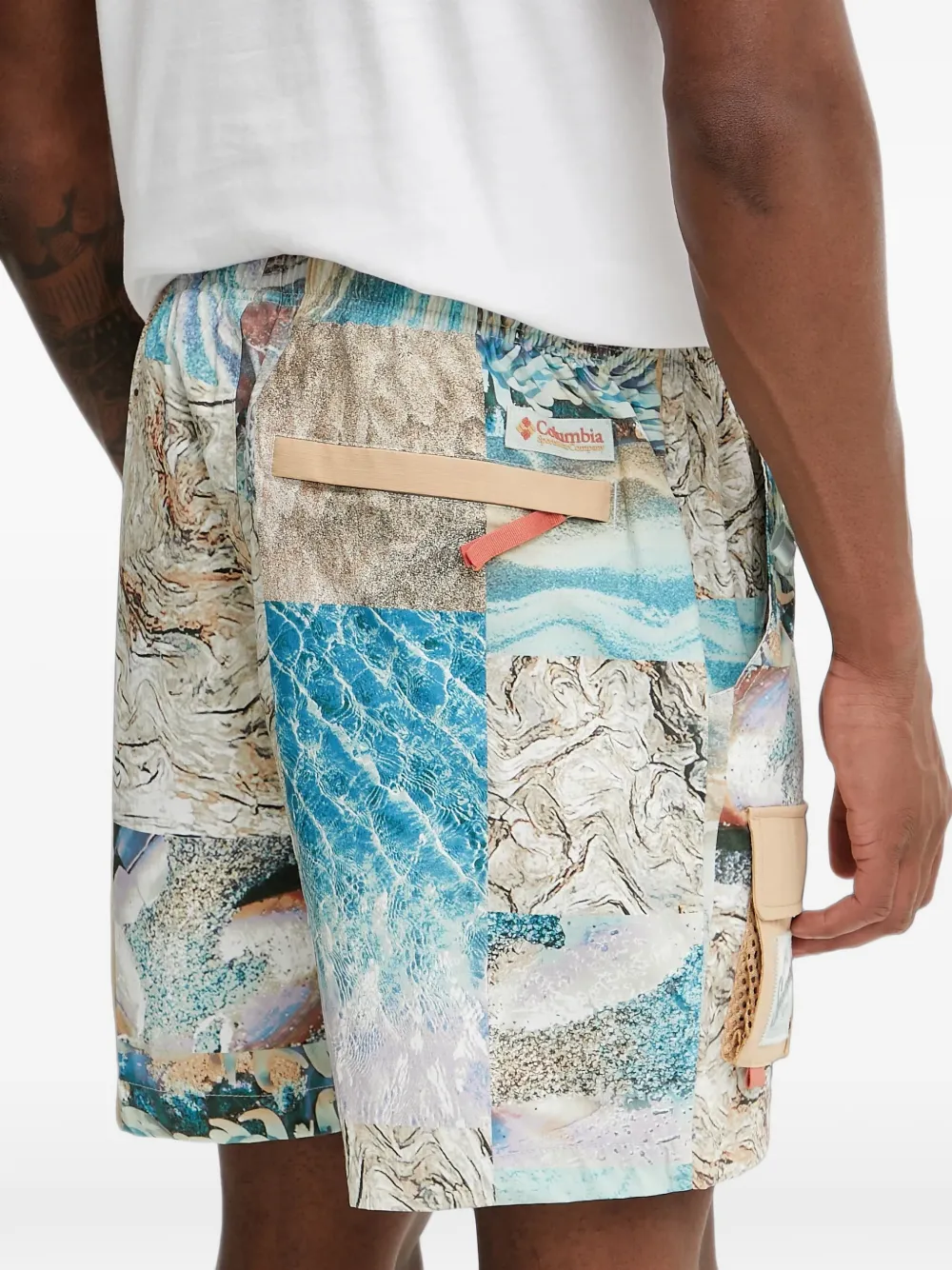 Columbia Shorts met cargo zak Beige