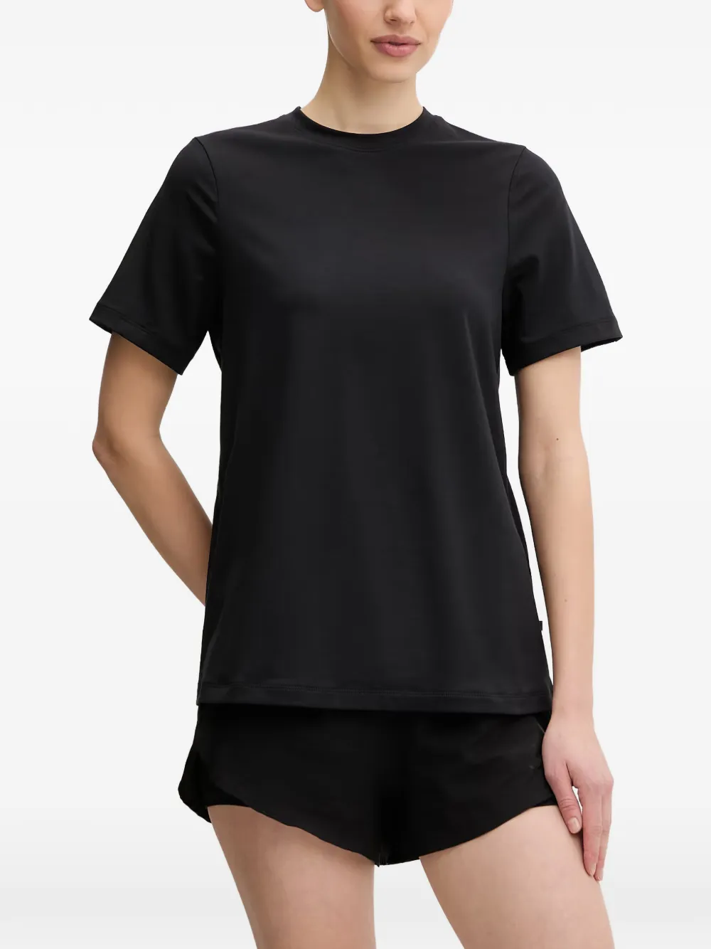On T-shirt a maniche corte - Nero