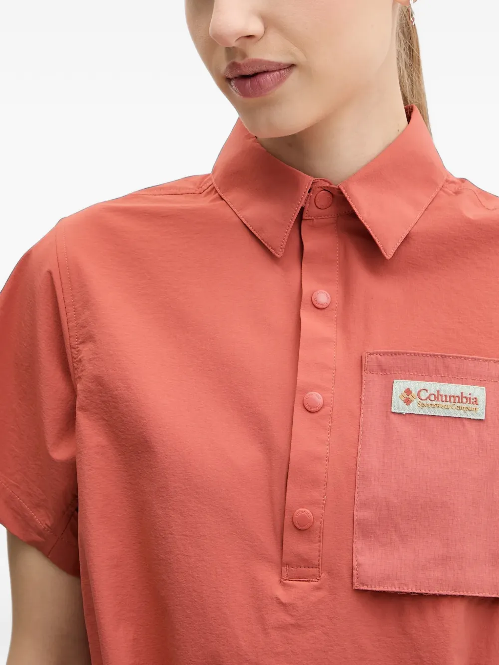 Columbia Sportswear Cove Beach cropped short-sleeved shirt Rood