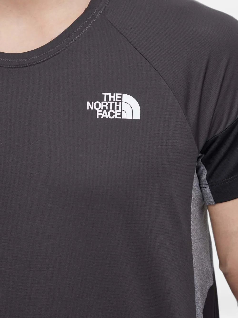 The North Face Bolt colourblock T-shirt Zwart