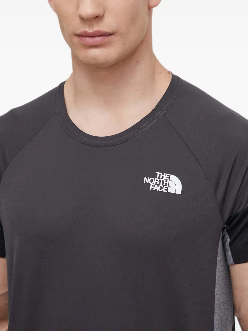 The North Face Bolt colourblock T-shirt Zwart