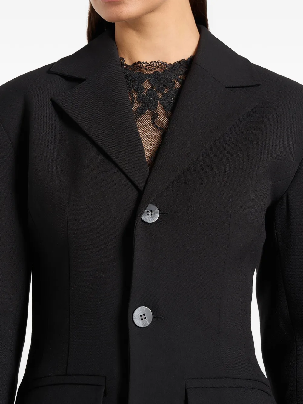 Manière De Voir Claire blazer met brede schouders en gesmockte taille Zwart