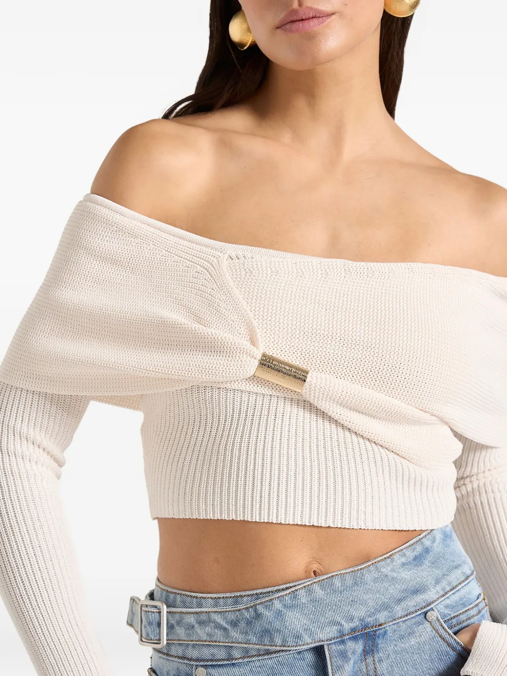 Manière De Voir Shana asymmetrische bardot top met hardware detail Beige