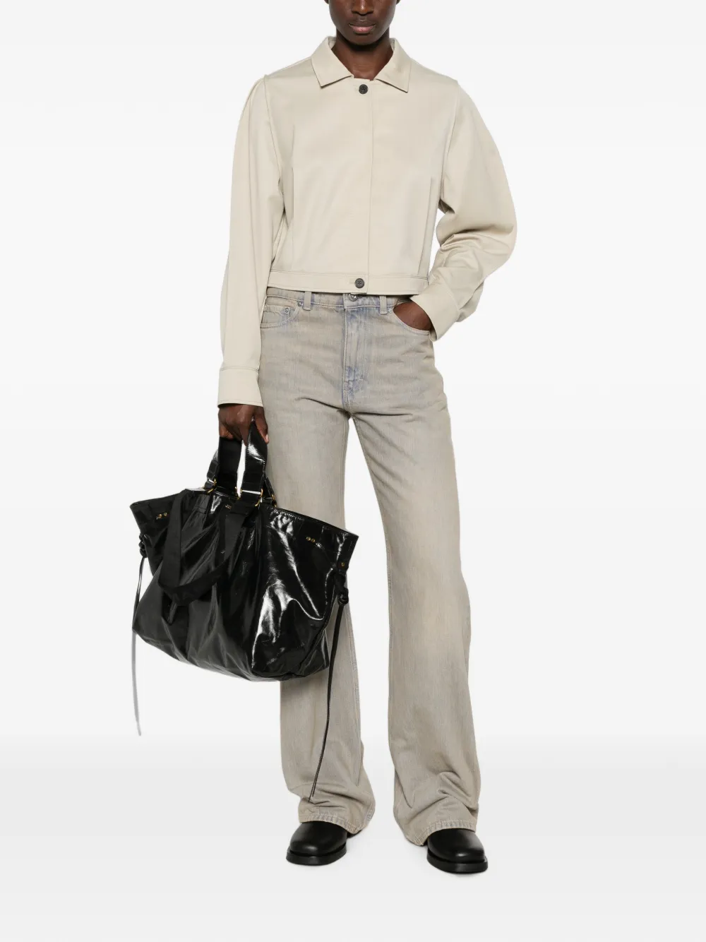 Low Classic Jack met knopen Beige