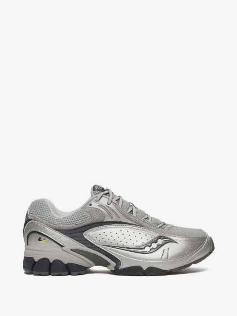 Saucony ProGrid V2 スニーカー
