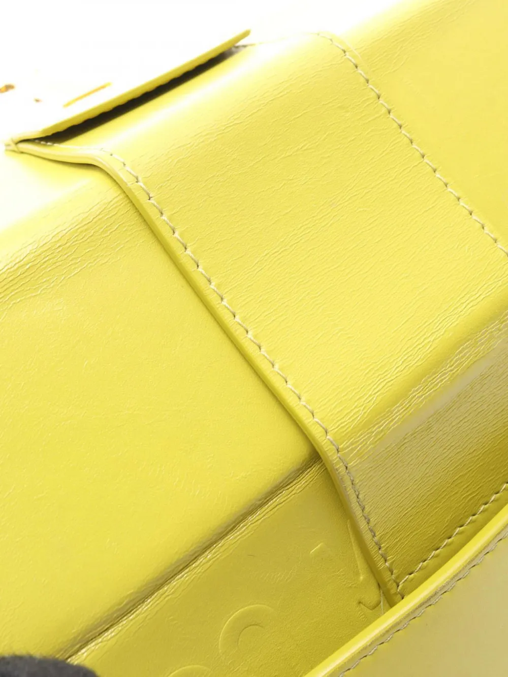 2021-2026 Leather 30 Montaigne Box Bag Crossbody Bag