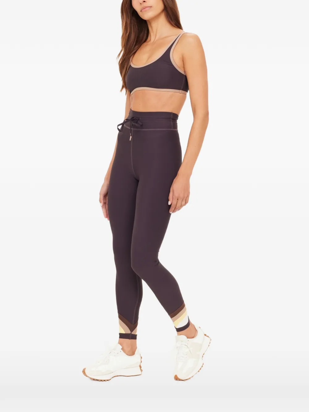 The Upside Kefi Brielle sport-bh met diepe ronde hals Grijs