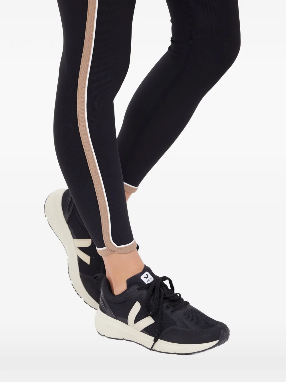 The Upside Rhythm trainingsbroek met zijstreep Zwart