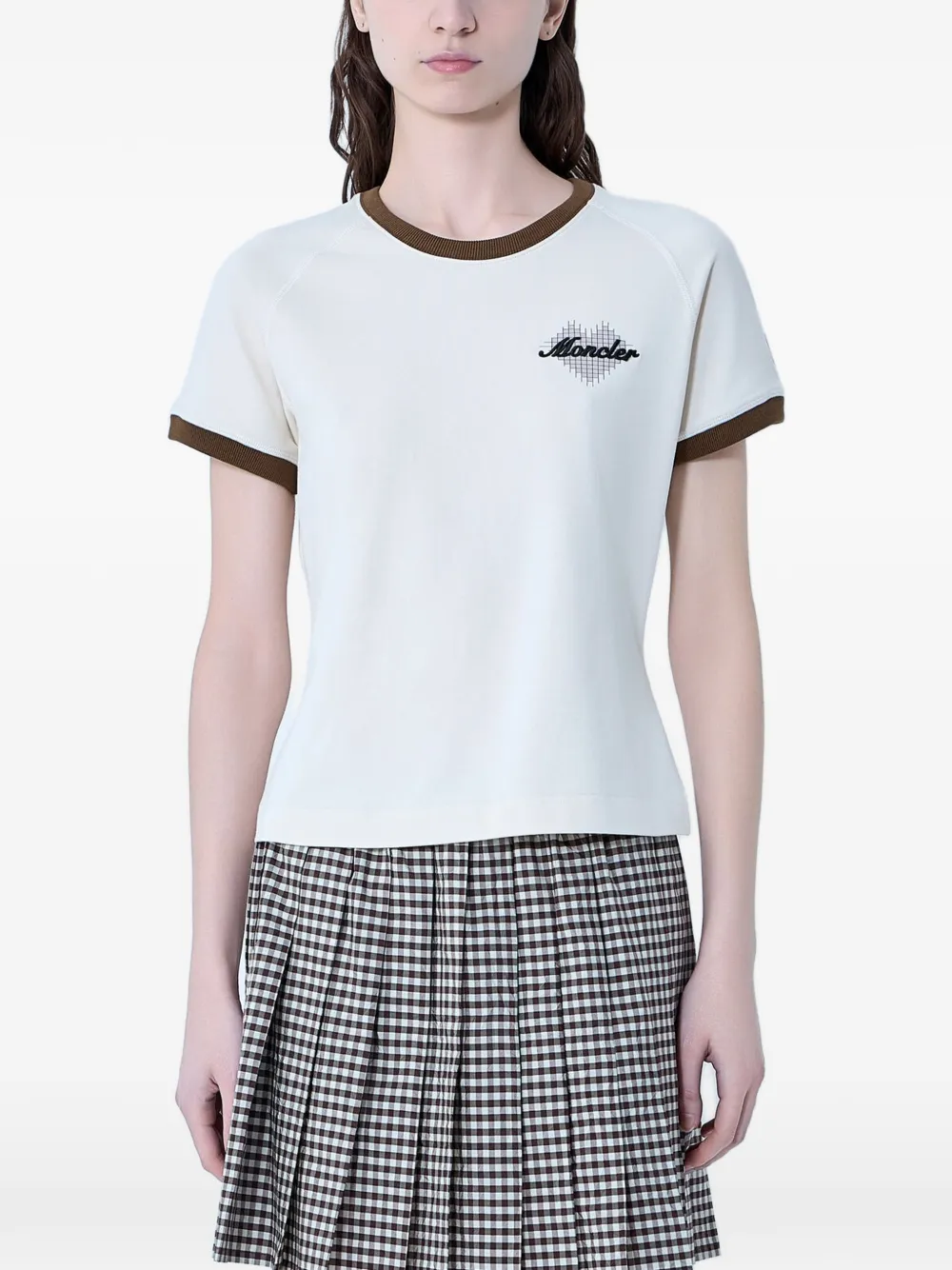 Moncler T-shirt met geborduurd hart Beige