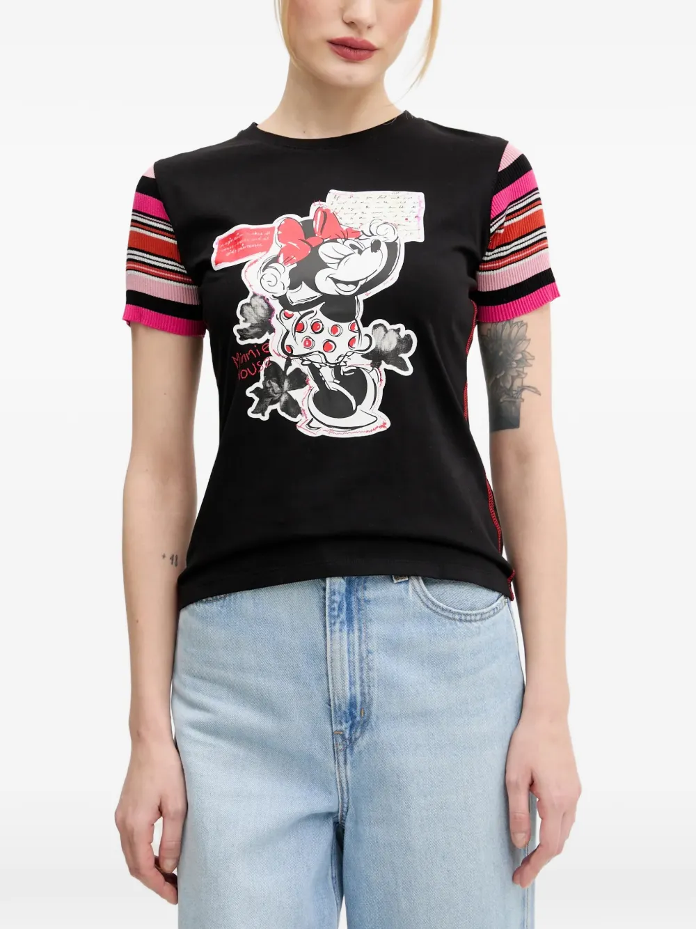 Desigual T-Shirt mit gestreiften Ärmeln - Schwarz