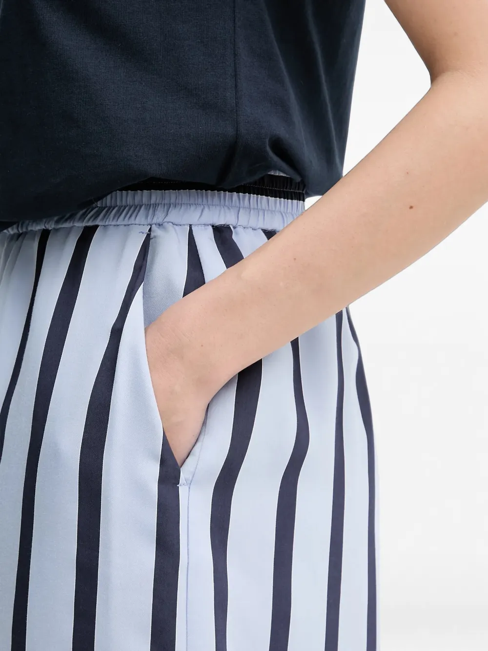 Sandro Ferrone striped shorts Blauw