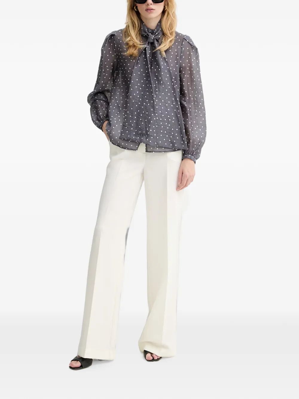 Silvian Heach Tiniz blouse met stippen en strikkraag Grijs