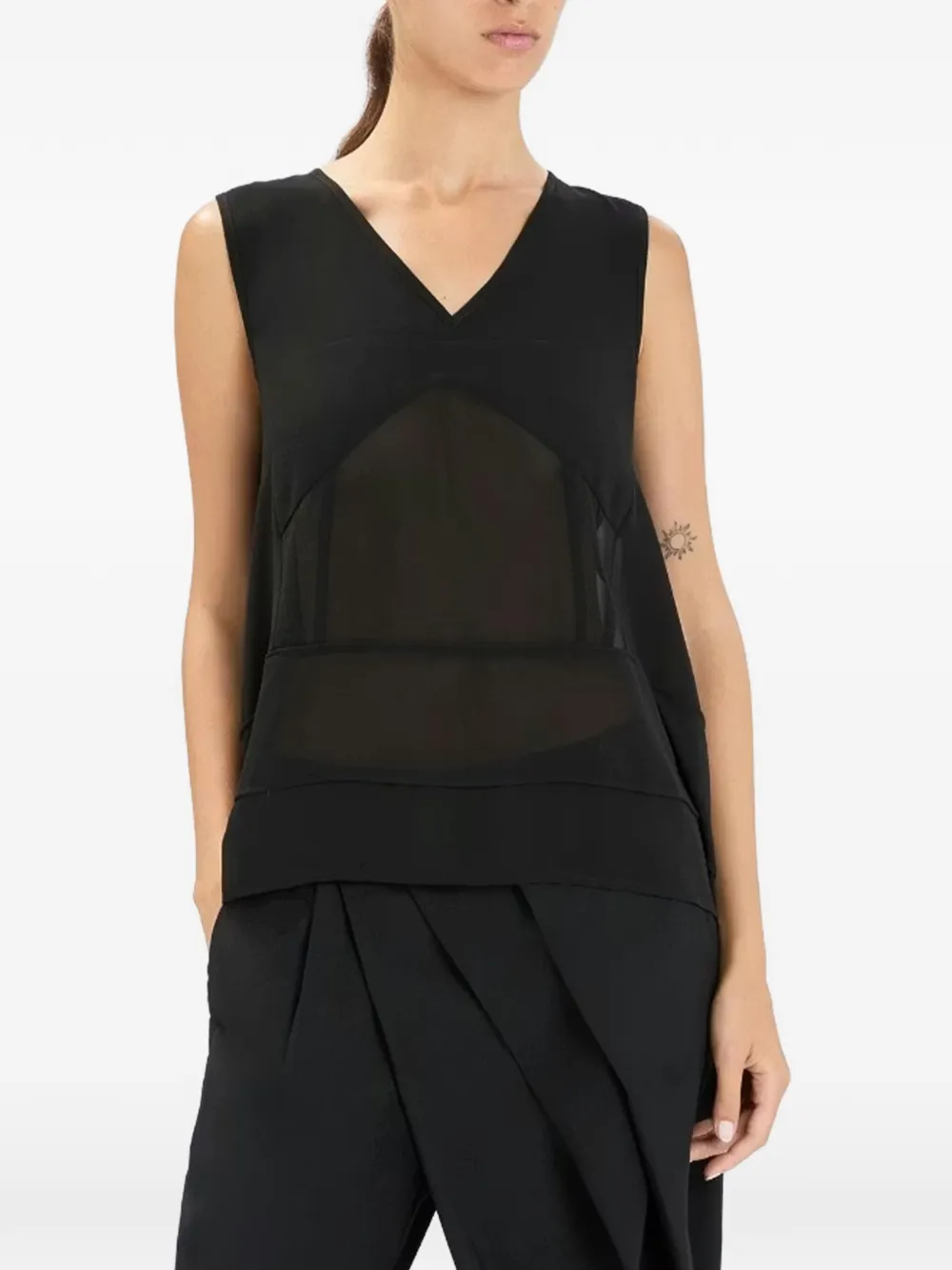 High Flimsy V-neck Layered Sleeveless Blouse - Black 