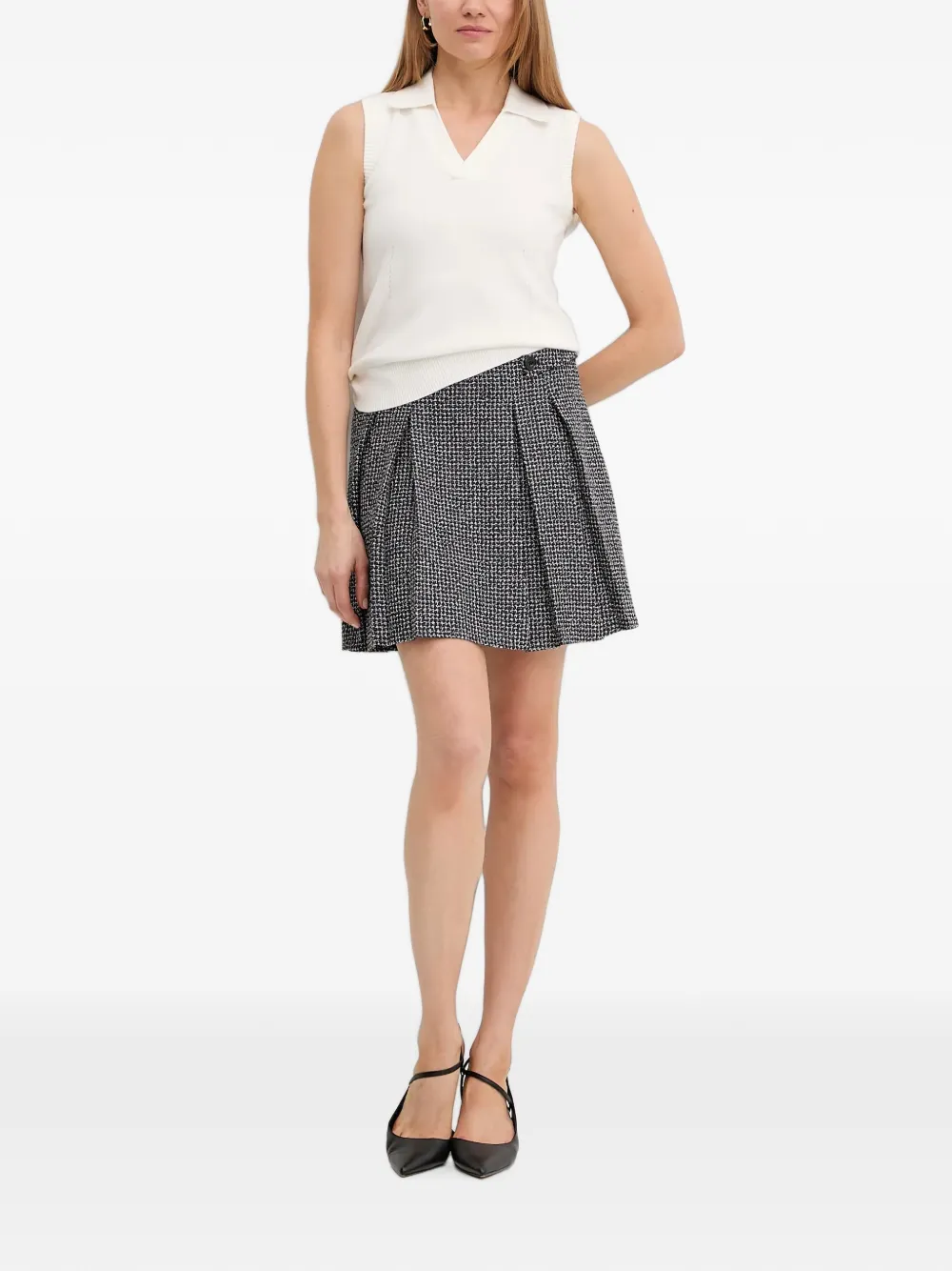 DKNY Spencer met V-hals Beige