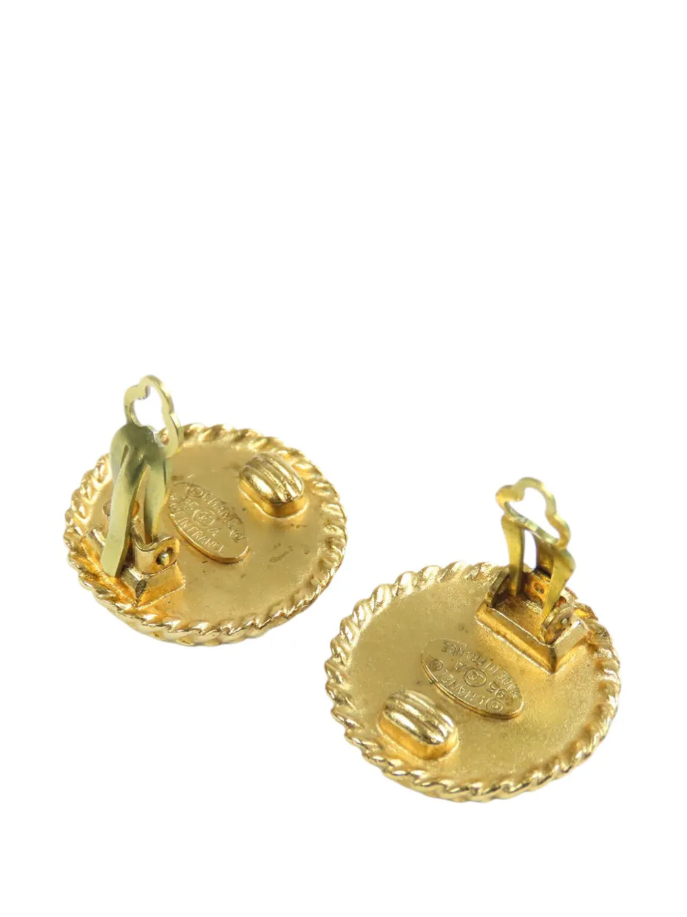  Chanel Pre-owned 1995 Cc Gold Plated And Resin Round Button Clip On Earrings Costume Earrings - Black 