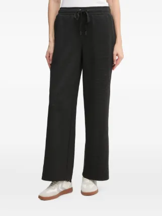 DKNY