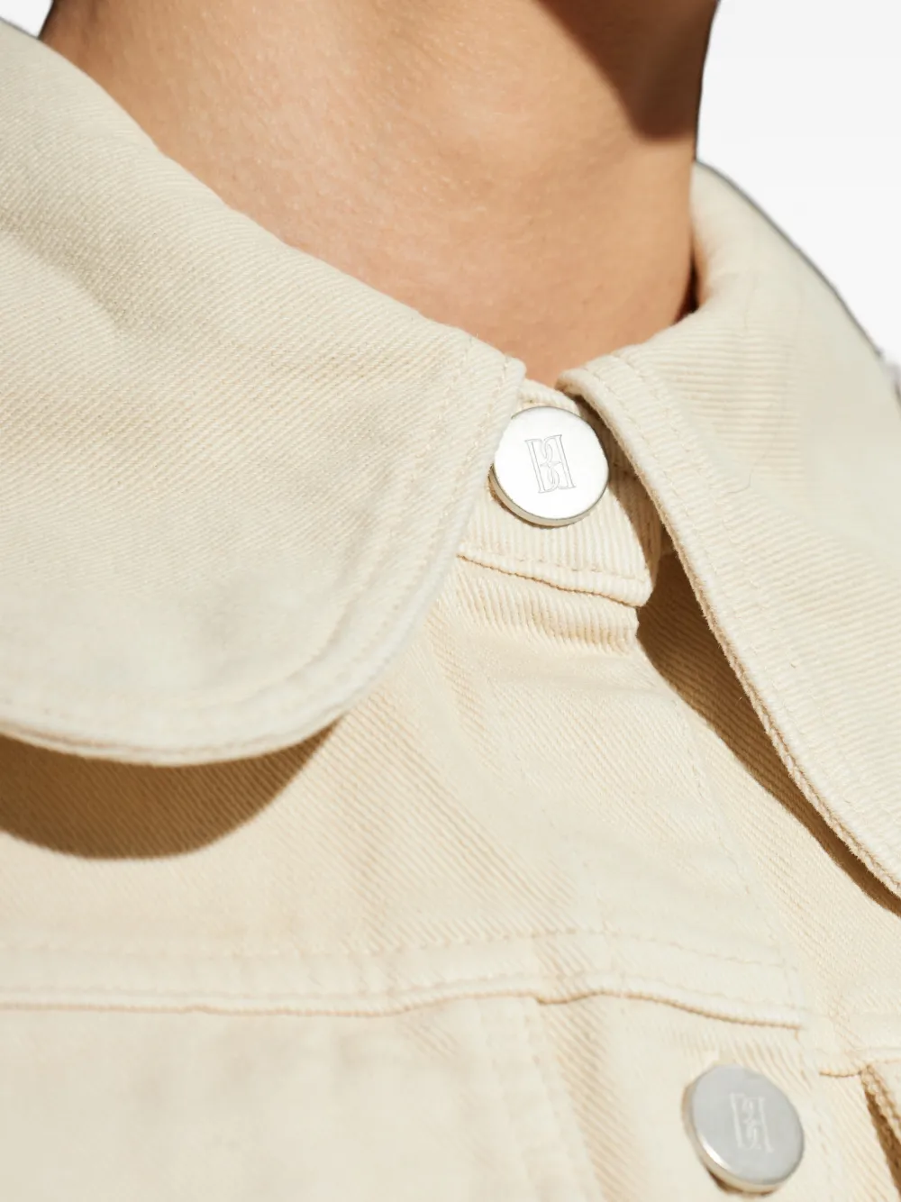 By Malene Birger Villies jack met knopen en kraag Beige