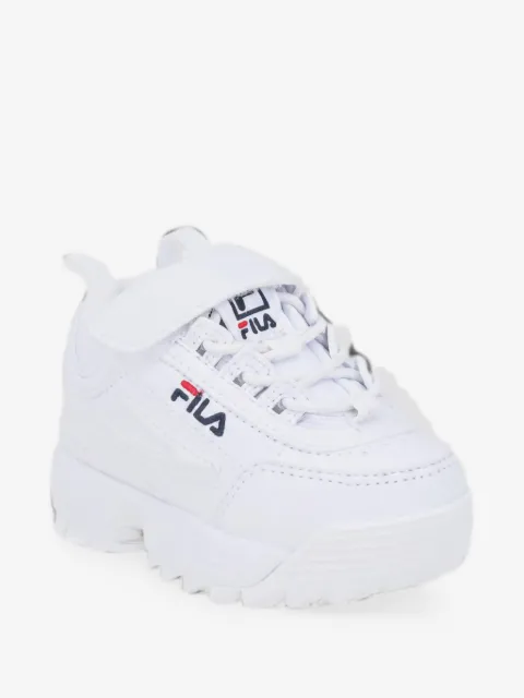 Fila Kids tenis con detalle del logo