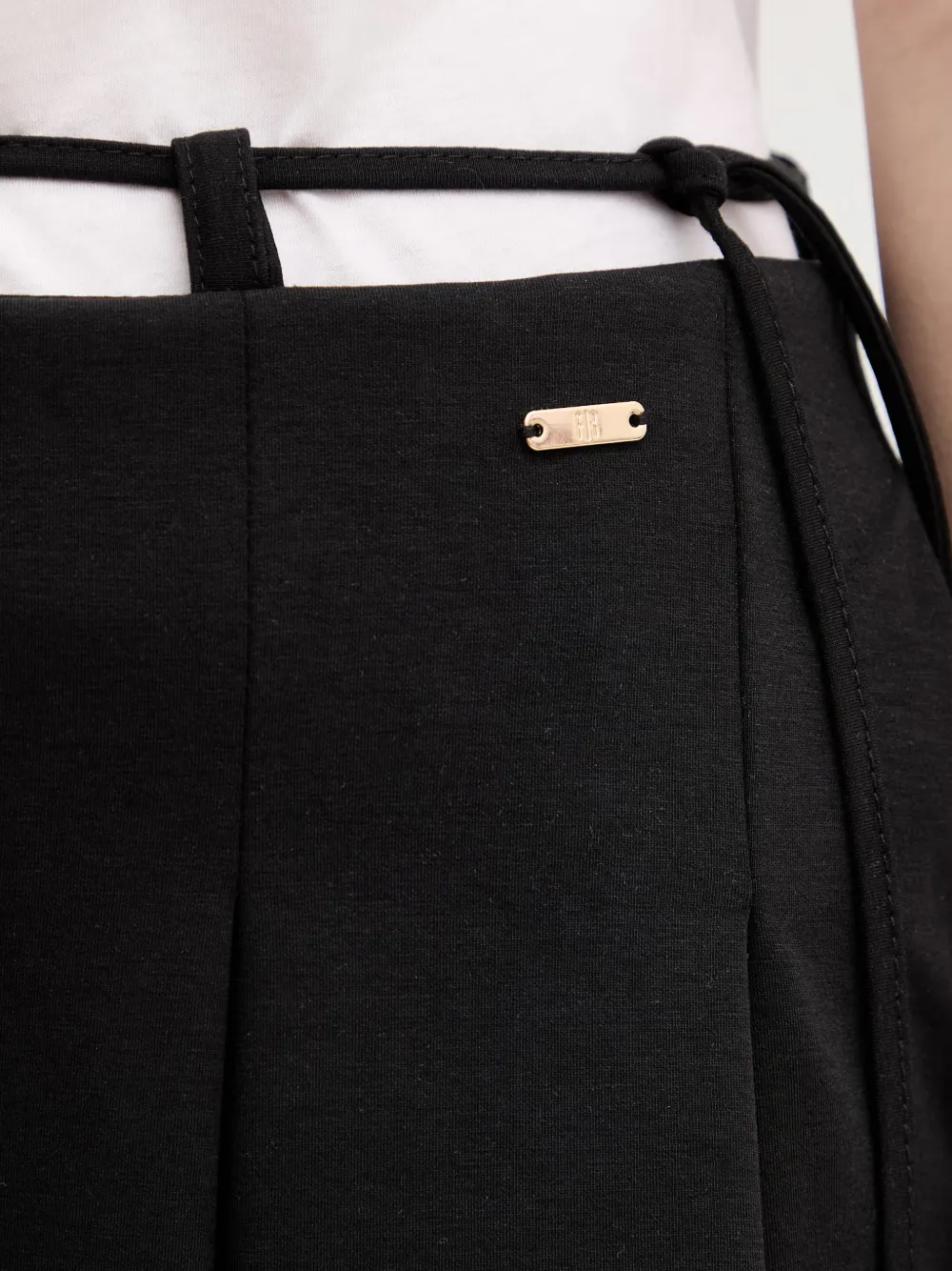 FRACOMINA Geplooide shorts Zwart