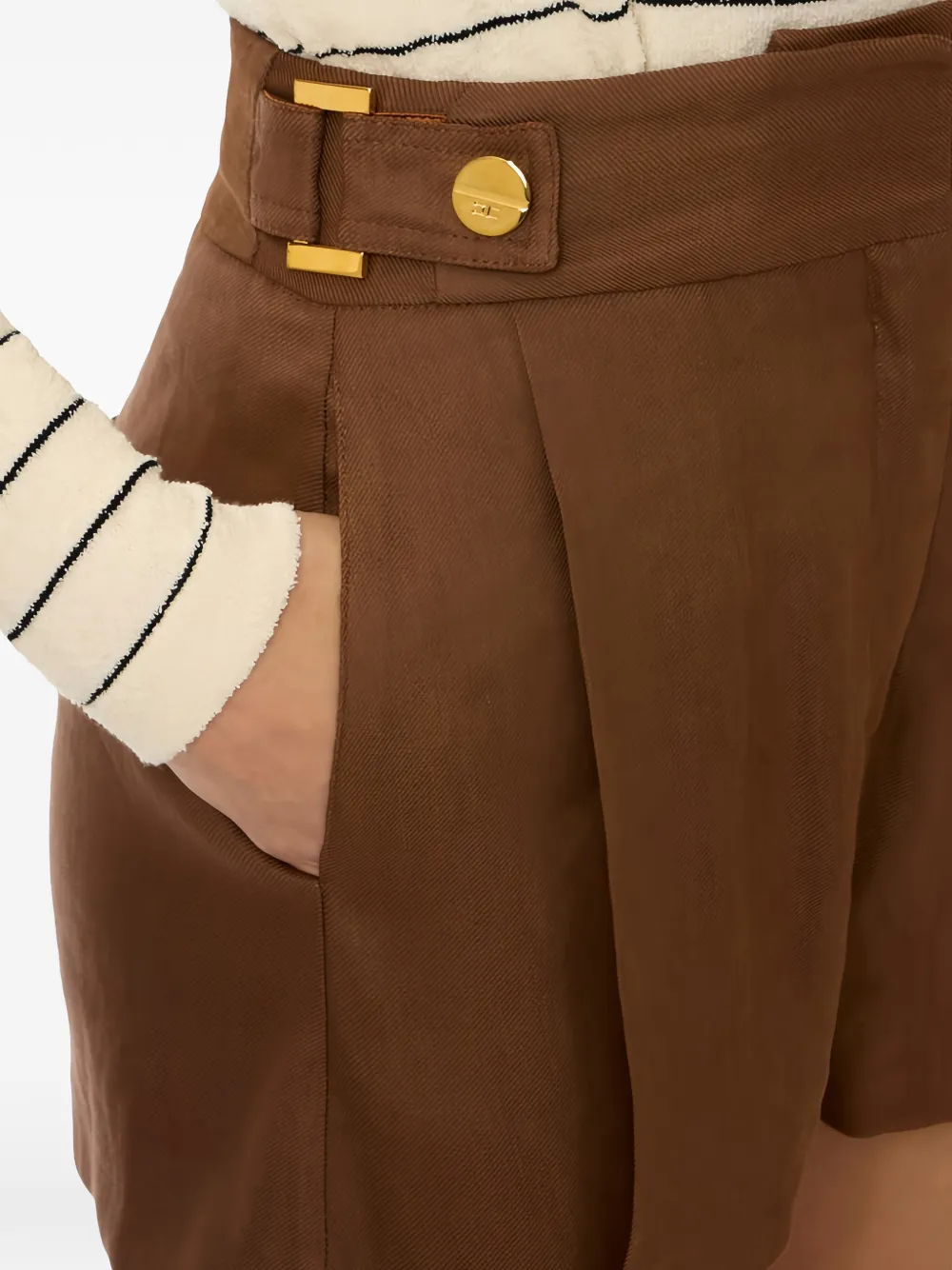 Elisabetta Franchi Shorts met knoop Bruin