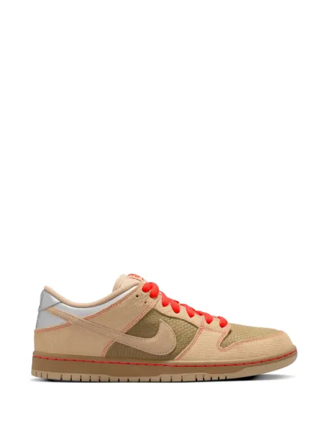 Nike SB Dunk Low sneakers