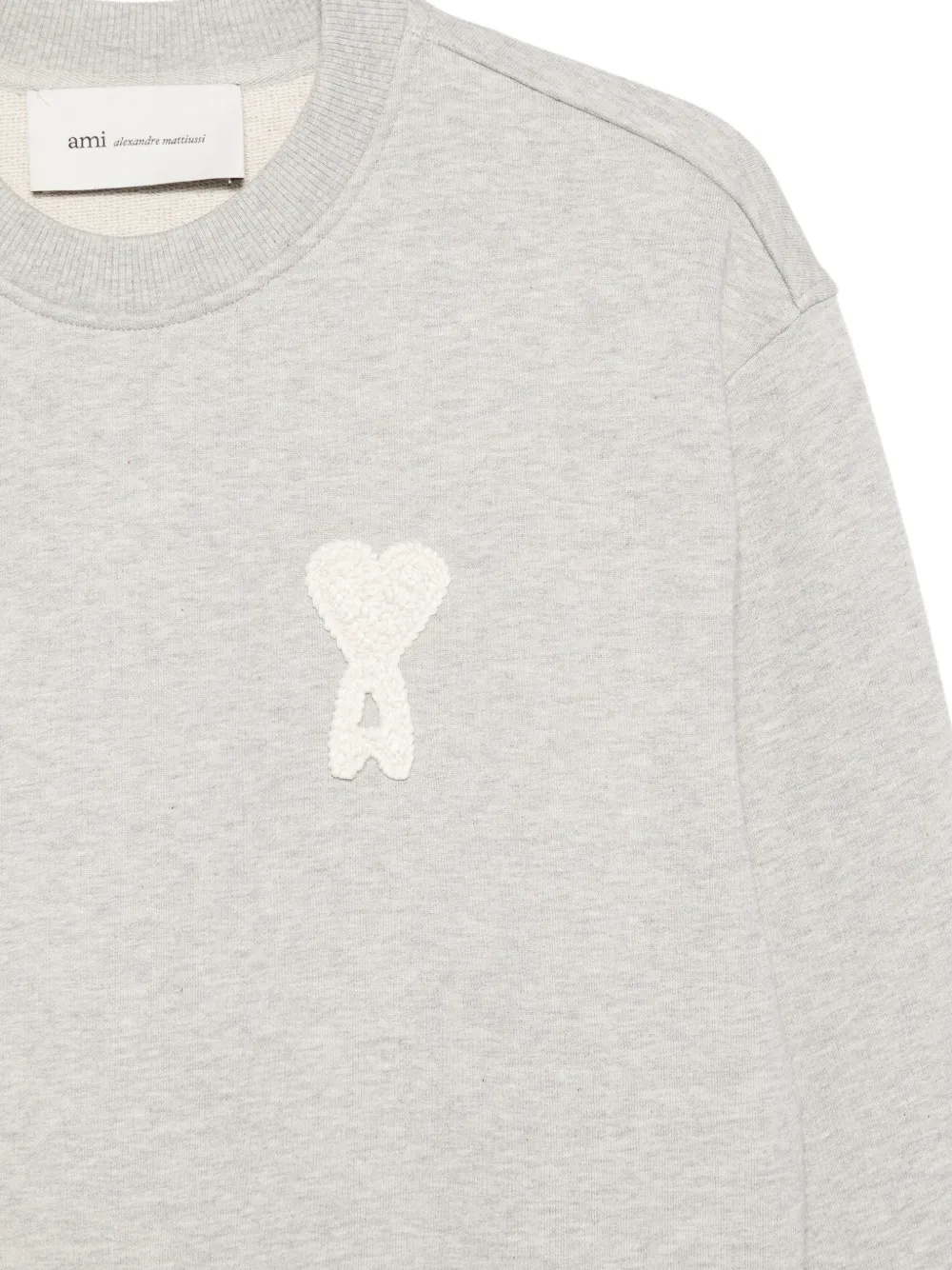 AMI Paris Sweater met hart applicatie Grijs