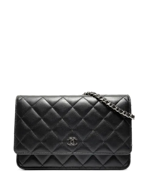 CHANEL Pre-Owned 2021-2026 quilted shoulder bag