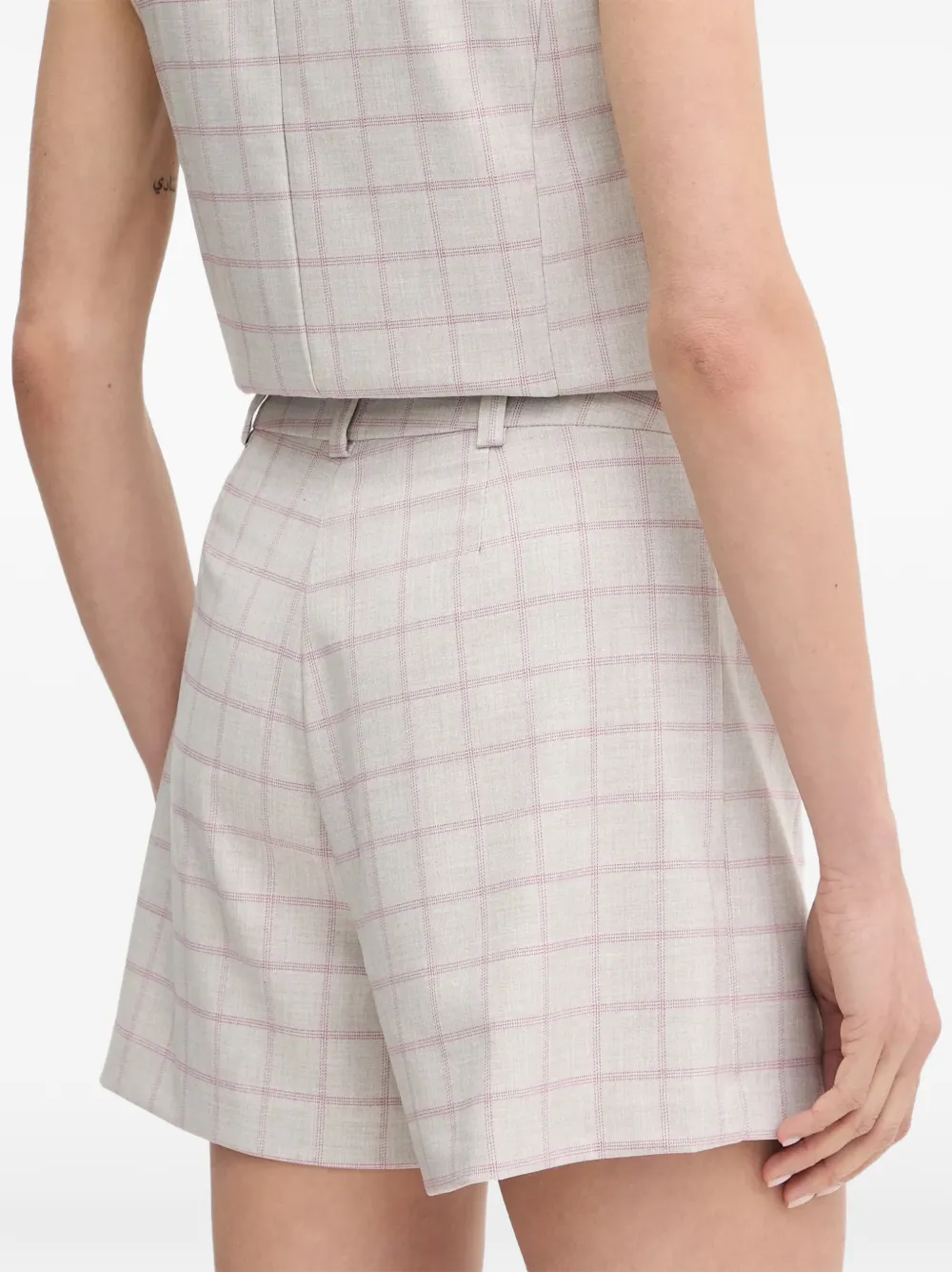 Morgan Sholof button plaid shorts Beige