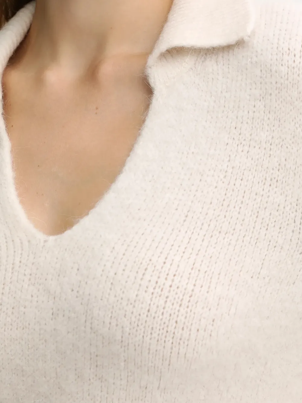 Morgan open-collar knitted sweater Beige