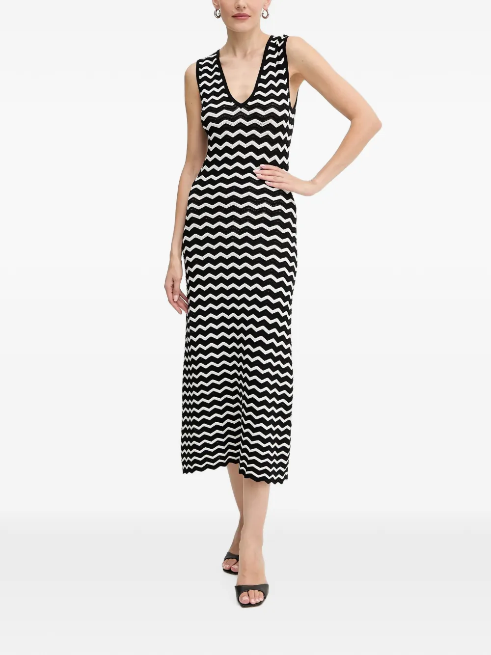 Morgan V-neck sleeveless midi dress