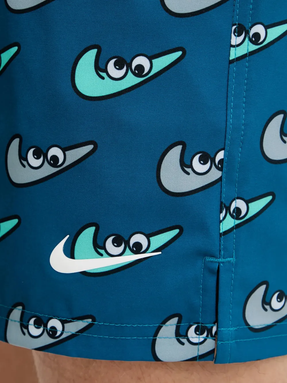 Nike Swoosh-print swim shorts Blauw