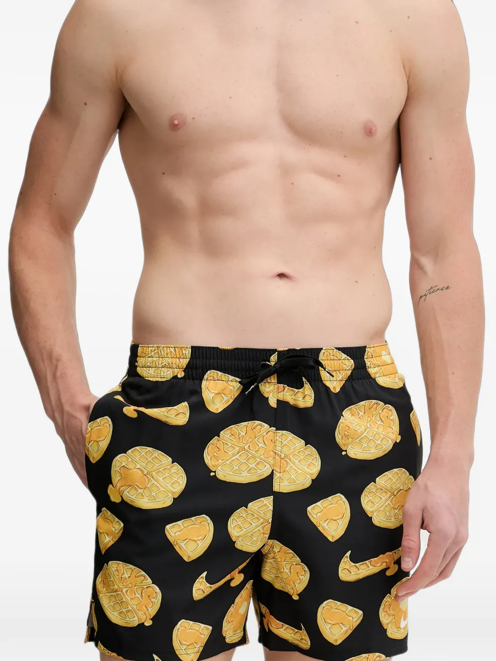 Nike waffle-print swim shorts Zwart