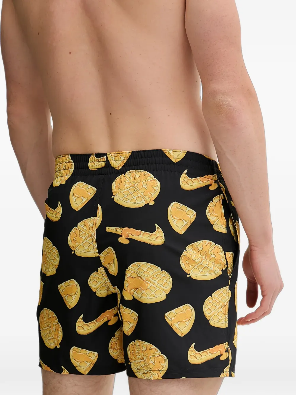 Nike waffle-print swim shorts Zwart