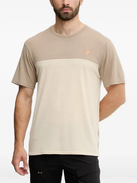 Peak Performance Trail colour-block logo-print t-shirt