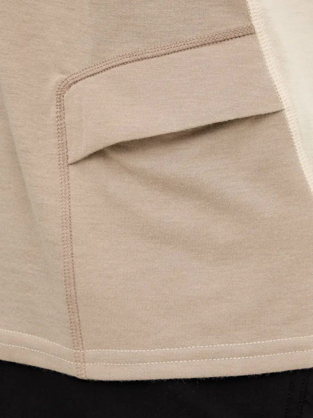 Peak Performance Trail T-shirt met colourblocking en logo-print Beige