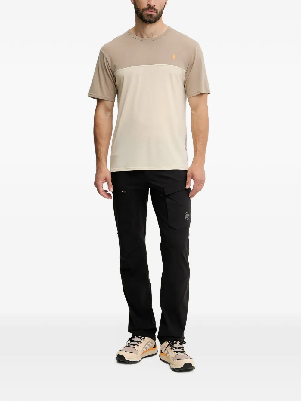 Peak Performance Trail T-shirt met colourblocking en logo-print Beige