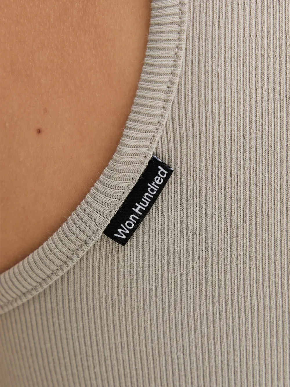 Won Hundred Ami asymmetrische geribbelde top Grijs