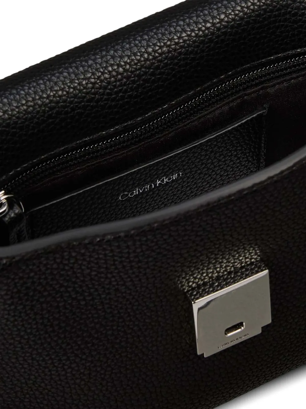 Calvin Klein Logo Shoulder Bag - Black 