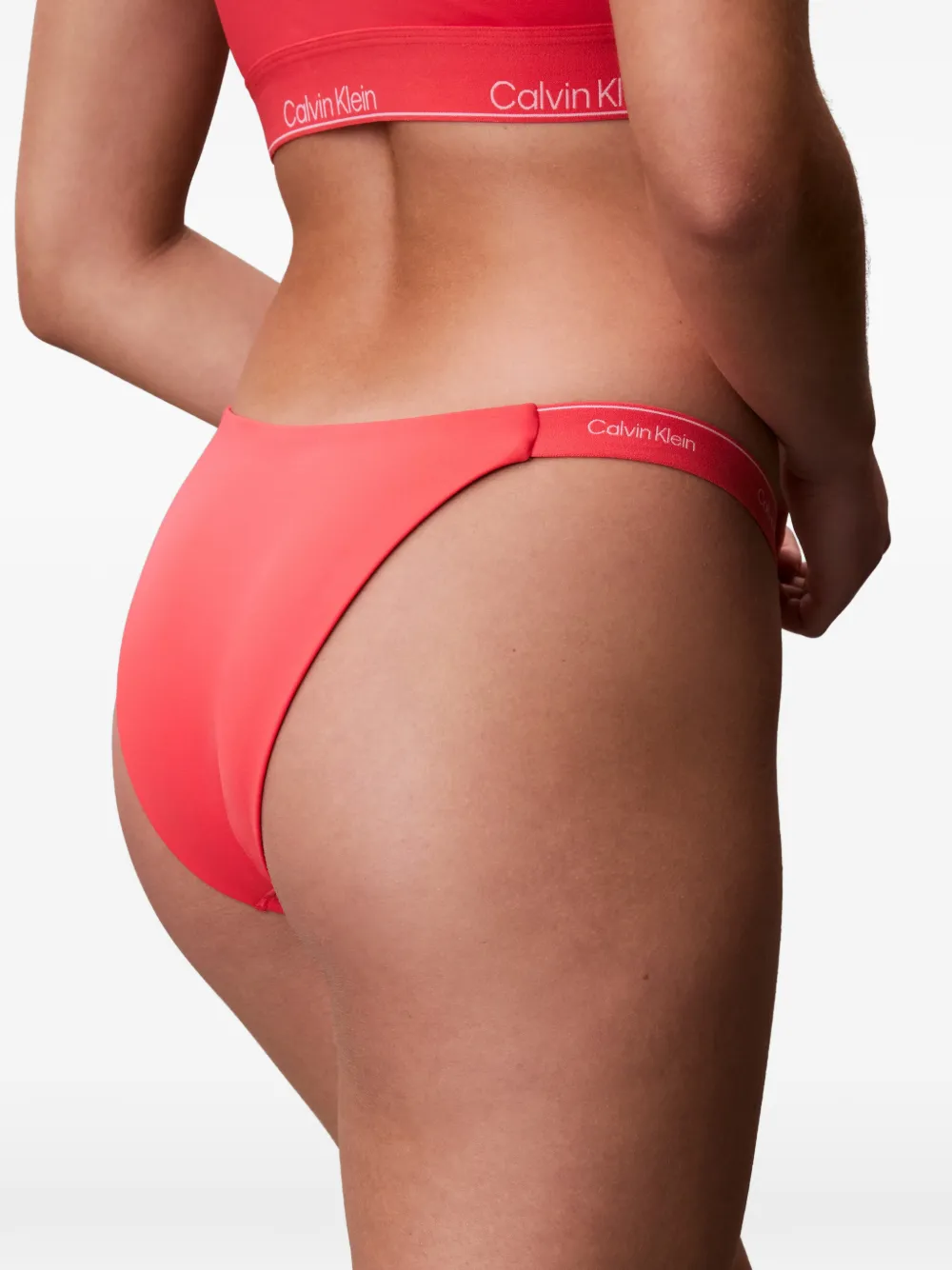  Calvin Klein Logo Briefs - Pink 
