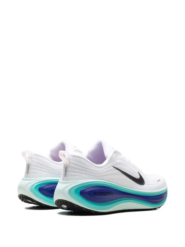 Nike ボメロ プラス スニーカー | ホワイト | FARFETCH JP