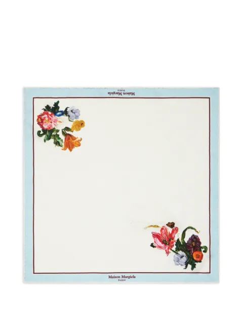 Maison Margiela mascada de seda con estampado floral