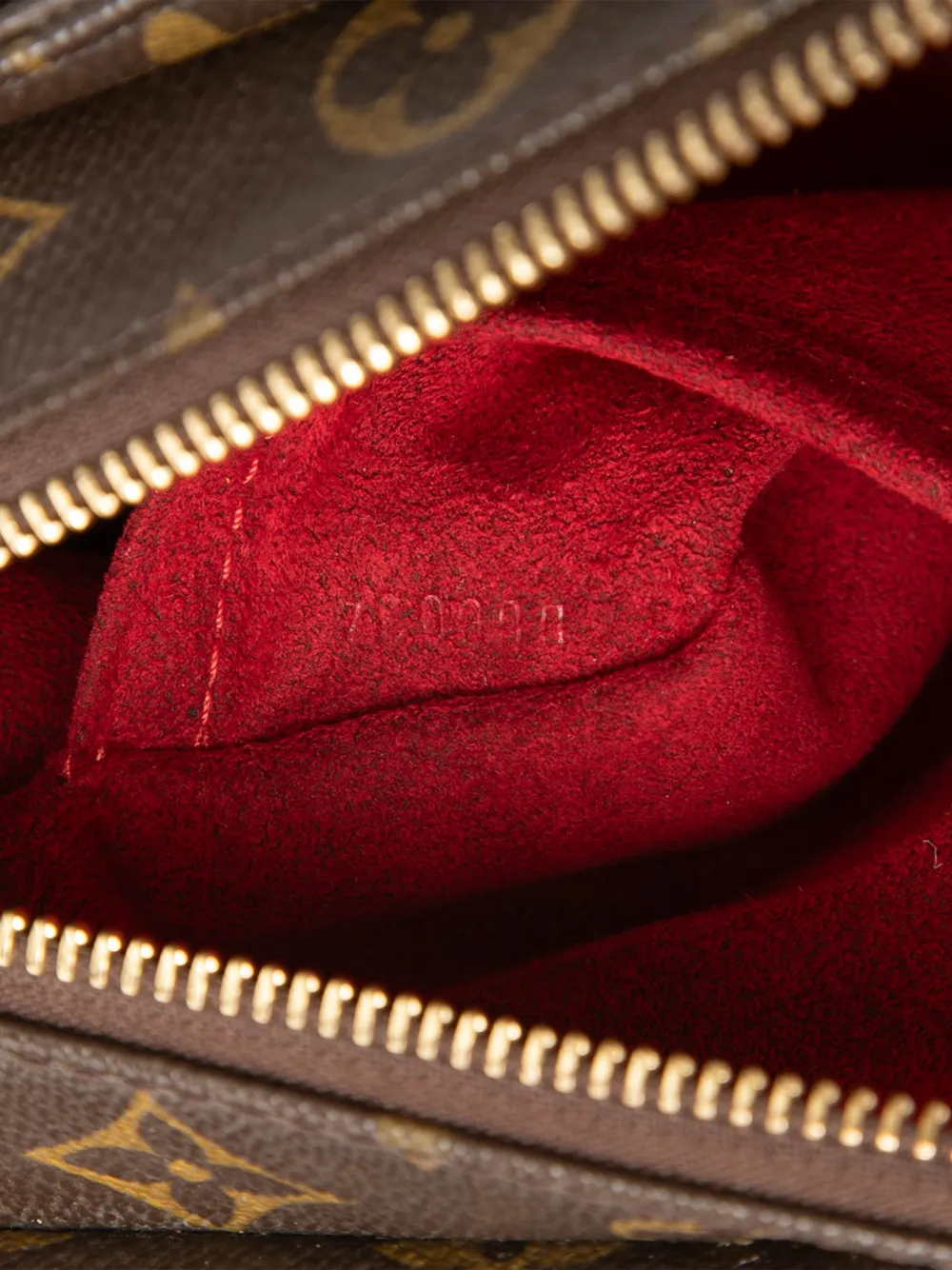 2002 Monogram Viva Cite Mm Shoulder Bag